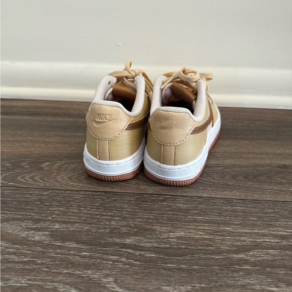 Children’s Nike FORCE 1 LV8 ‘ALE BROWN' - Picture 5 of 6